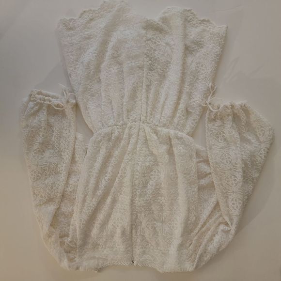 Ministry Of Style Floral Lace Playsuit Romper - Picture 6 of 13